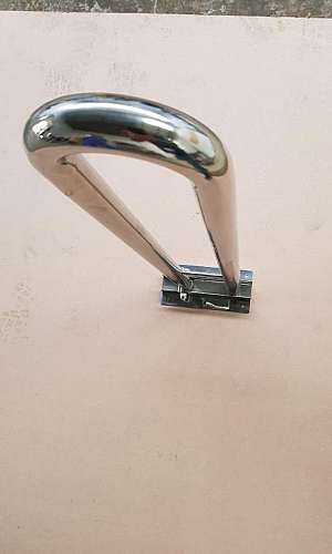 Barra de apoio articulada Barra de apoio articulada