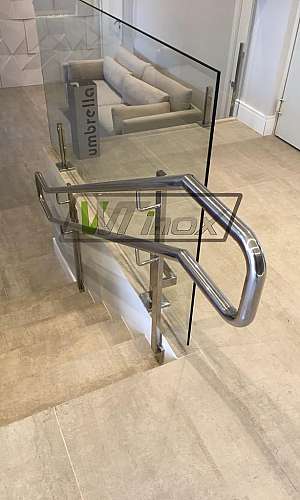 Guarda Corpo Aço Inox com Vidro Guarda Corpo Aço Inox com Vidro