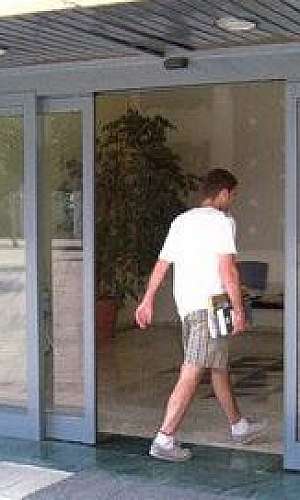 Instalação de porta automática de vidro Instalação de porta automática de vidro